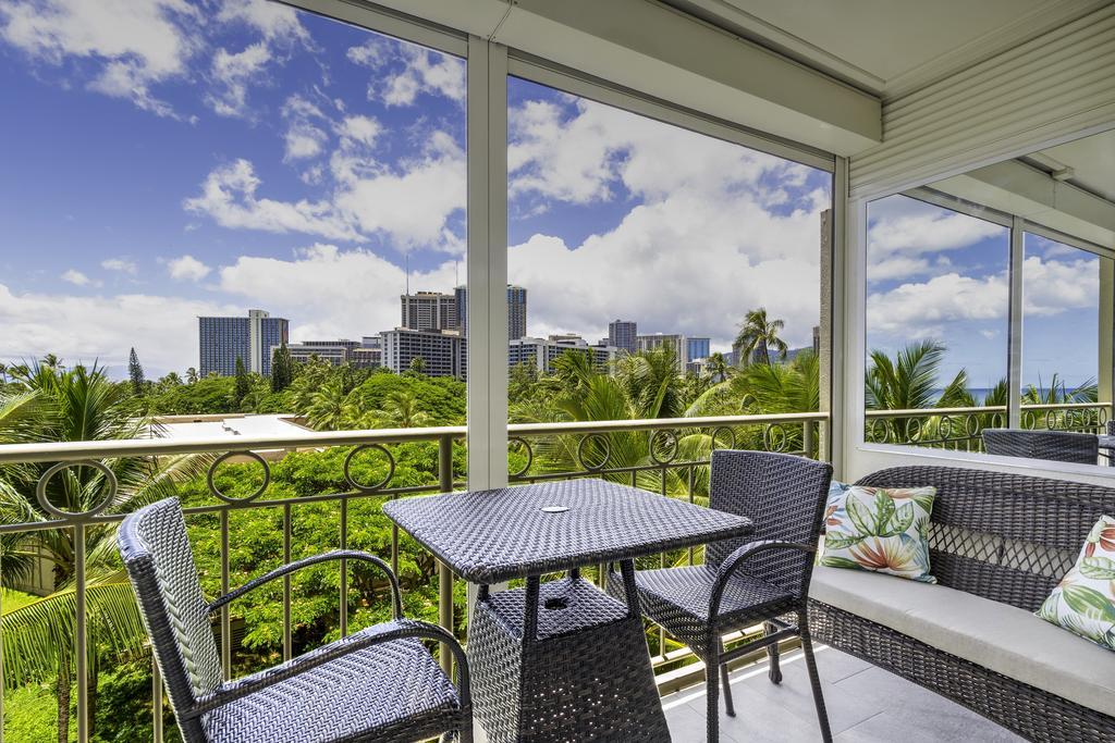 Waikiki Shore 515 Beachfront&Upgrade Lägenhet Honolulu Exteriör bild